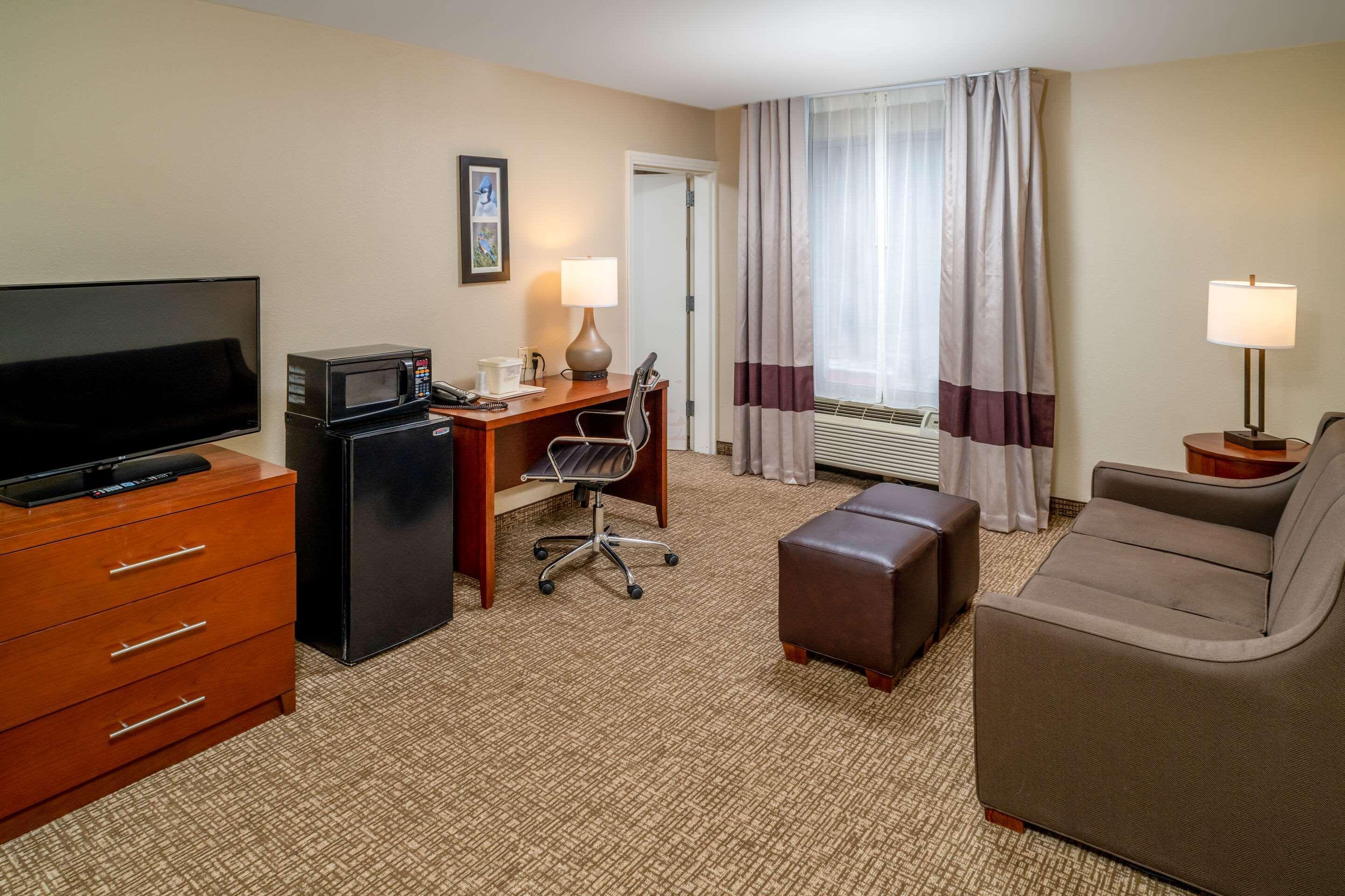 Comfort Inn & Suites Grundy Bagian luar foto