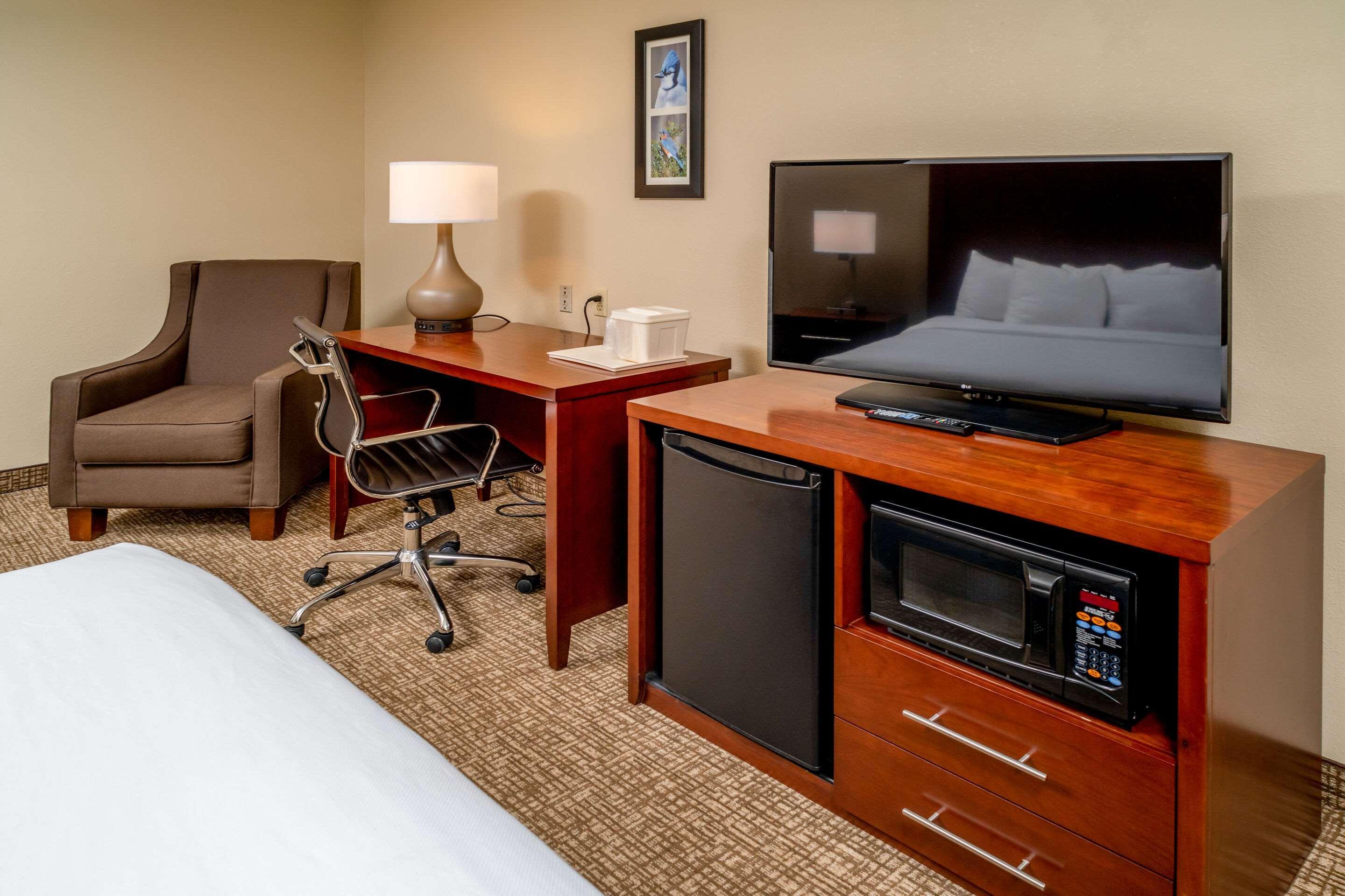 Comfort Inn & Suites Grundy Bagian luar foto