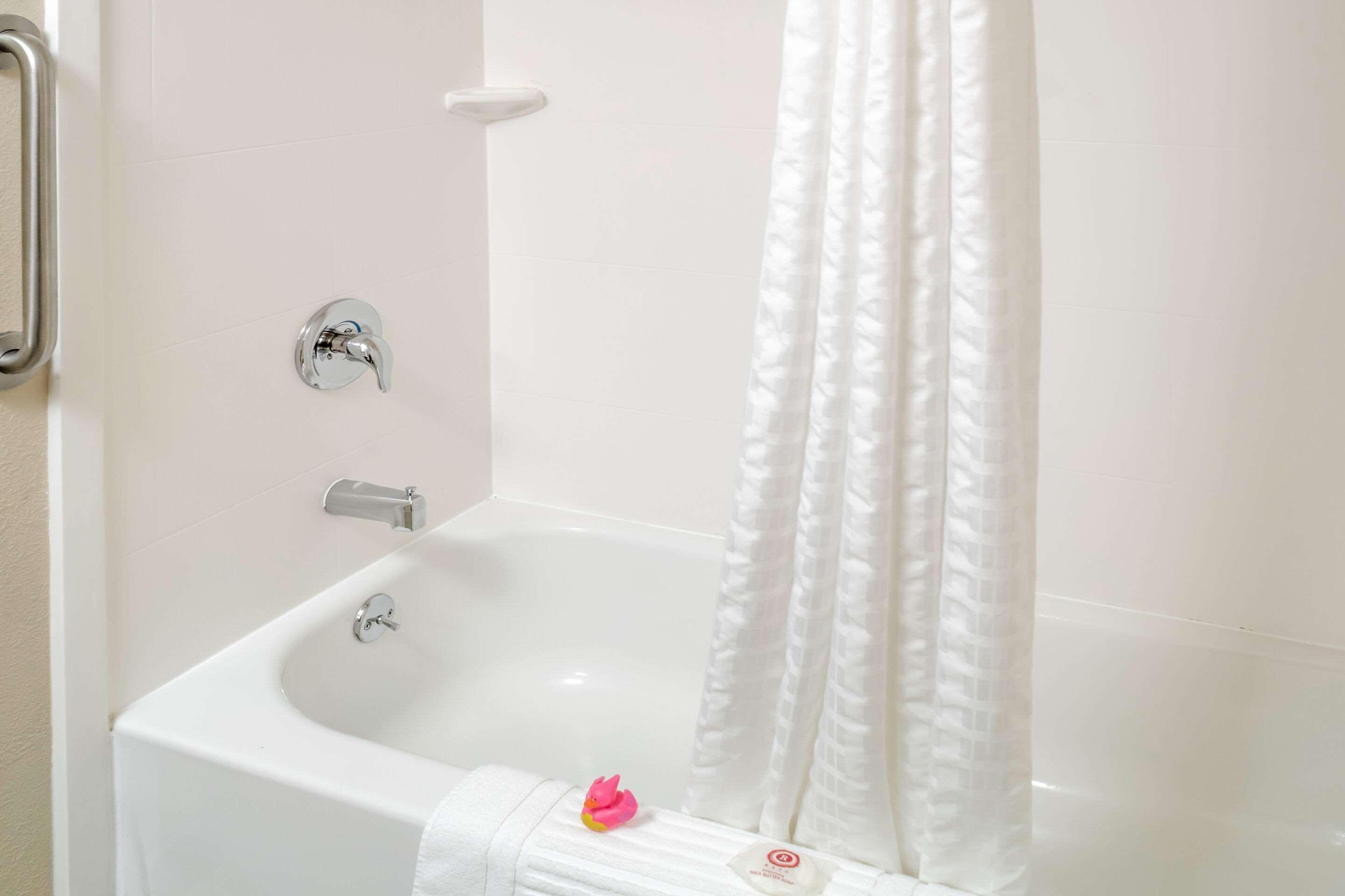 Comfort Inn & Suites Grundy Bagian luar foto