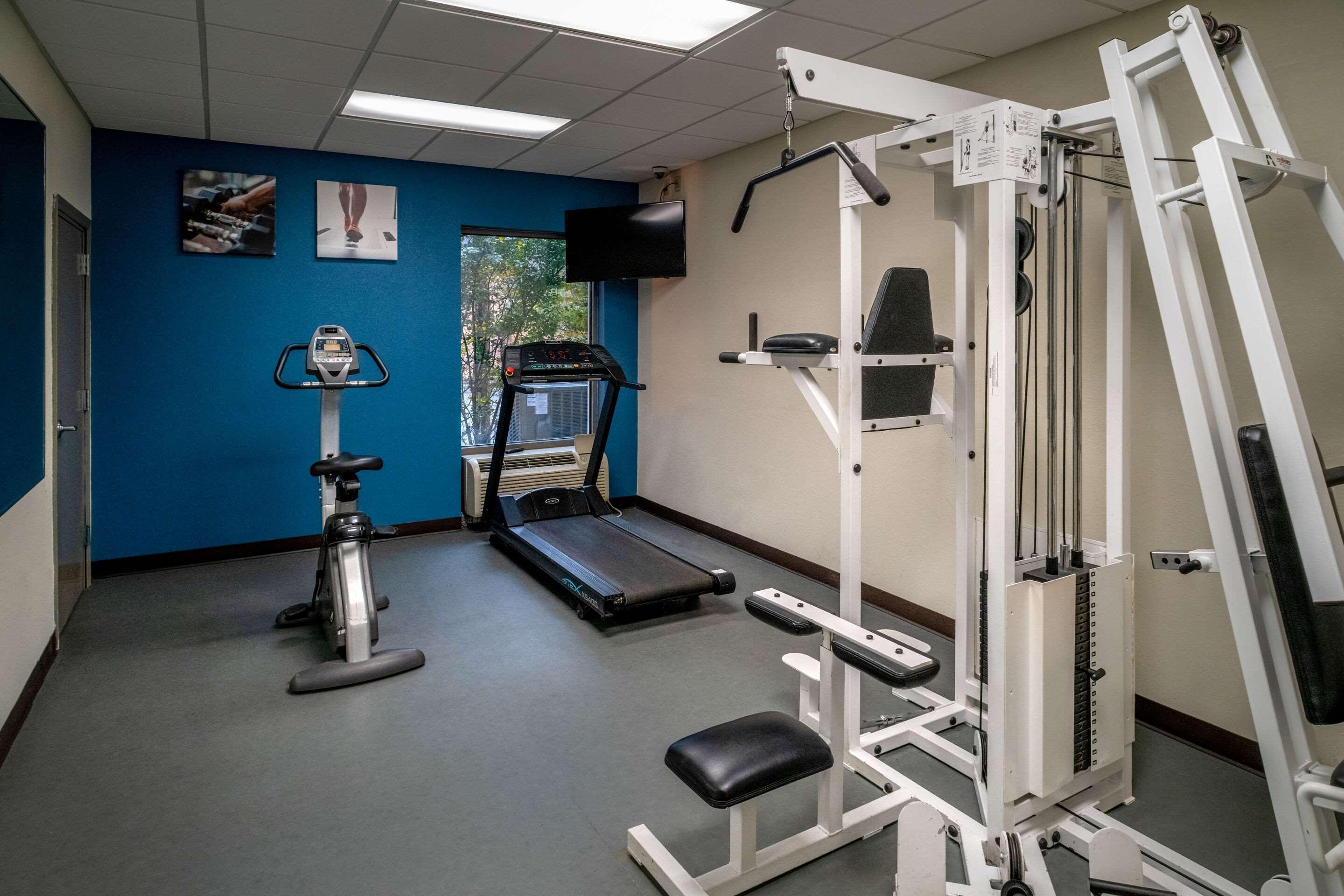 Comfort Inn & Suites Grundy Bagian luar foto