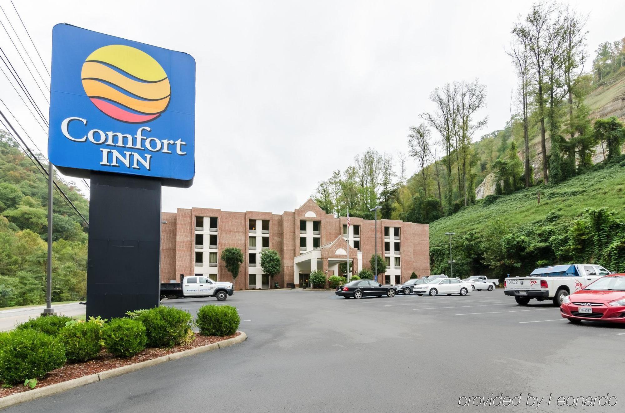 Comfort Inn & Suites Grundy Bagian luar foto