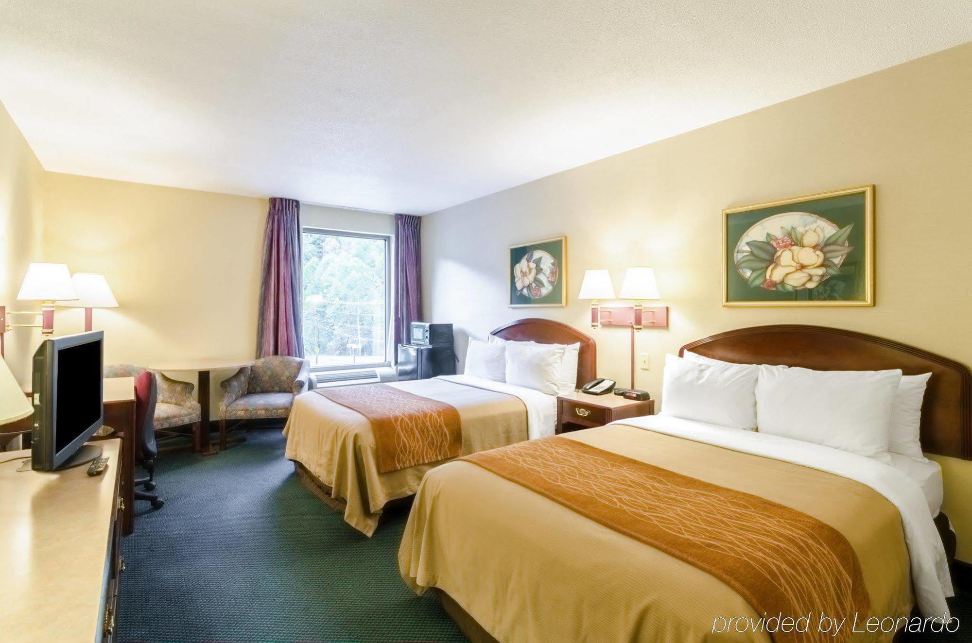 Comfort Inn & Suites Grundy Bagian luar foto