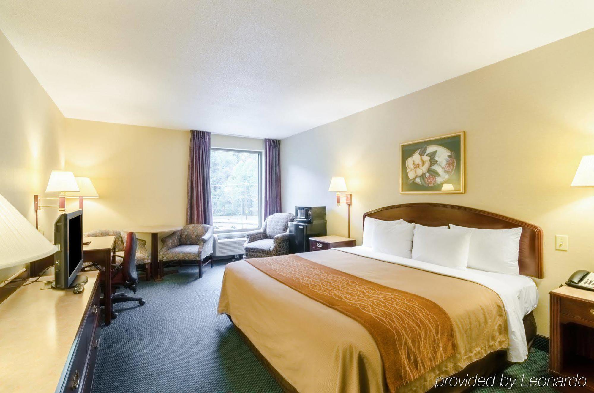 Comfort Inn & Suites Grundy Bagian luar foto